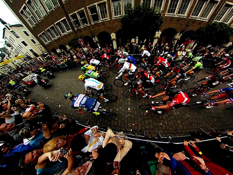 Tour de France Etappe 2: Marcel Kittel gewinnt den Zielsprint! Tour de France Etappe 2: Marcel Kittel gewinnt den Zielsprint!